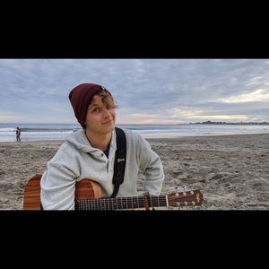 Meet your Posher, Ethan